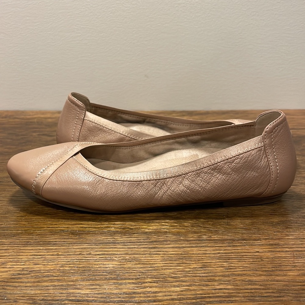 |Vionic| Women’s Caroll Ballet Tan Leather Flat Size 9.5